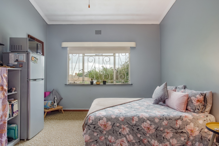 To Let 1 Bedroom Property for Rent in Uitsig Western Cape